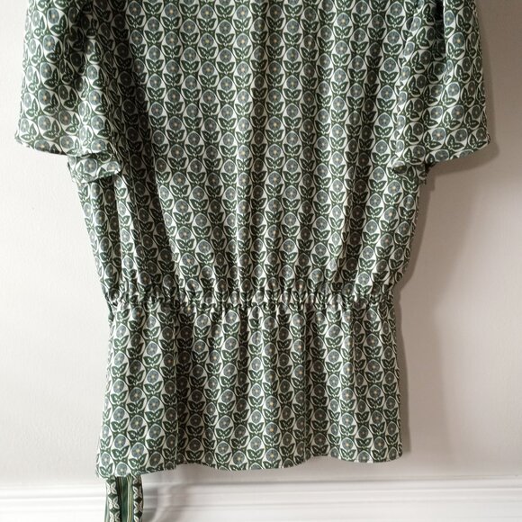 'MAX STUDIO' NWT Abstract Tulip Sleeve Top XL - Picture 11 of 12